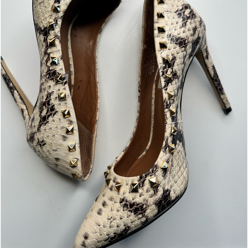 SEXY STEVE MADDEN faux SNAKESKIN heels! Size 8 ½